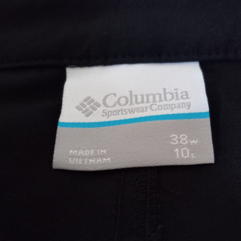 Columbia Performance Fishing Gear shorts size 28 with 10in inseam 5 pockets - Picture 9 of 9